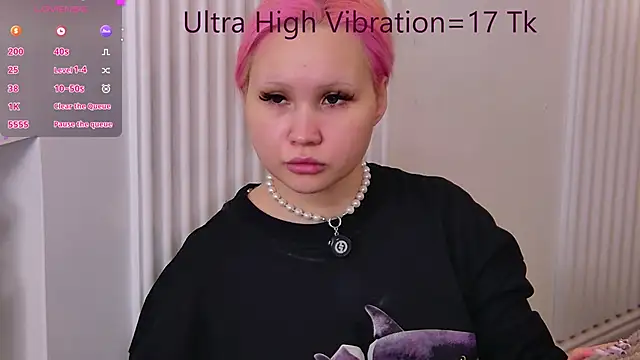 Snapshot of AsiaVegas chatting on December 2, 2025, 5:08 pm AsiaVegas online show from December 2, 2025, 5:08 pm