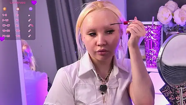 Snapshot of AsiaVegas chatting on February 17, 2026, 5:30 pm AsiaVegas online show from February 17, 2026, 5:30 pm