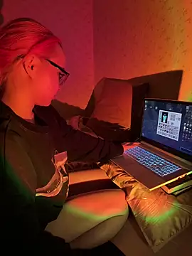 Snapshot of AsiaVegas chatting on March 3, 2026, 9:21 pm AsiaVegas online show from March 3, 2026, 9:21 pm