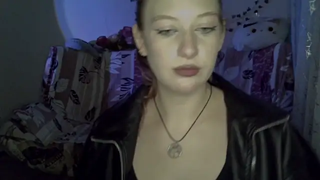 Lily Ember online show from December 5, 2025, 6:37 pm