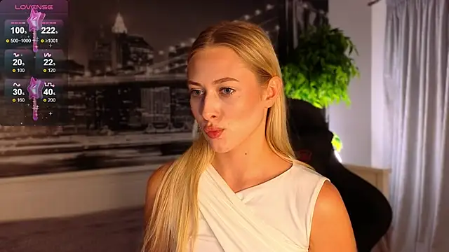 Snapshot of ChristyMarshall chatting on October 2, 2025, 7:54 pm ChristyMarshall online show from October 2, 2025, 7:54 pm