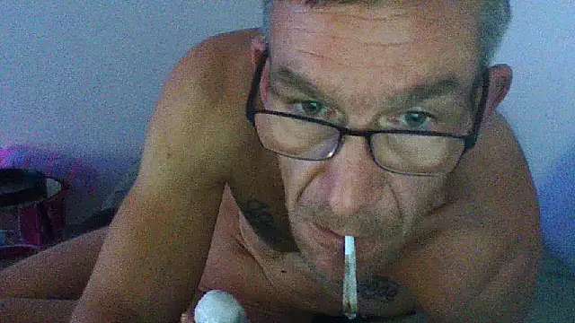 Kevinhot38 online show from October 27, 2025, 3:32 am