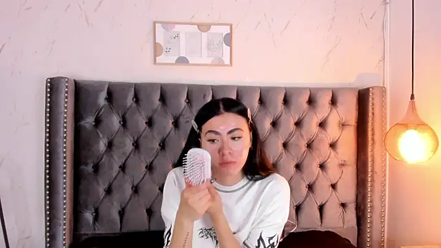 Anya Belth online show from July 11, 2026, 7:38 pm
