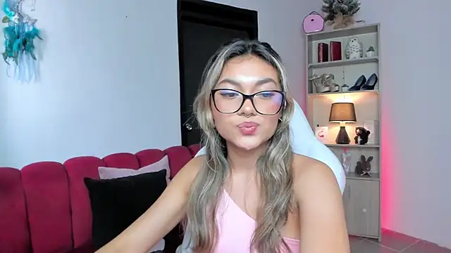 Tatiana mendoza online show from September 23, 2025, 2:20 pm