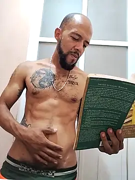 Snapshot of wolfsexmxn chatting on September 12, 2025, 9:15 pm wolfsexmxn online show from September 12, 2025, 9:15 pm