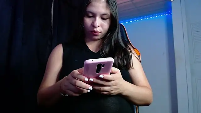 Abbiprada online show from September 25, 2025, 6:22 pm