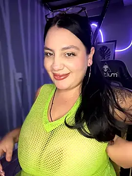 Snapshot of victoria_amatista_ chatting on March 3, 2026, 5:13 am victoria amatista online show from March 3, 2026, 5:13 am