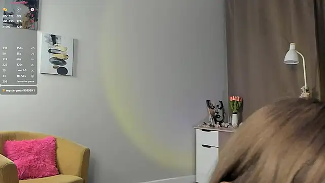 TaiteFairfield online show from February 22, 2026, 8:07 pm