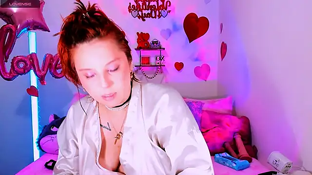 Snapshot of Rosie_Good_girl chatting on February 1, 2026, 4:11 am Rosie Good girl online show from February 1, 2026, 4:11 am