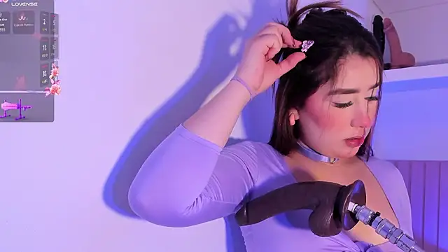 Snapshot of Amara_melodi chatting on February 5, 2026, 11:26 am Amara melodi online show from February 5, 2026, 11:26 am