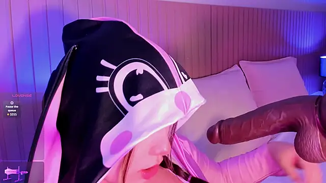 Snapshot of Amara_melodi chatting on March 10, 2026, 11:26 am Amara melodi online show from March 10, 2026, 11:26 am