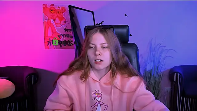 Snapshot of foxy_tease_ chatting on November 5, 2025, 9:42 am foxy tease online show from November 5, 2025, 9:42 am