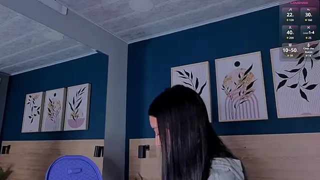 Snapshot of SarahMiler_ chatting on September 15, 2025, 12:16 pm SarahMiler online show from September 15, 2025, 12:16 pm