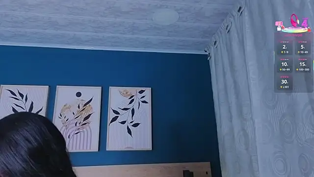 Snapshot of SarahMiler_ chatting on September 25, 2025, 11:58 am SarahMiler online show from September 25, 2025, 11:58 am
