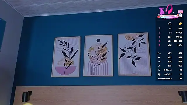 SarahMiler  online show from October 17, 2025, 11:46 am