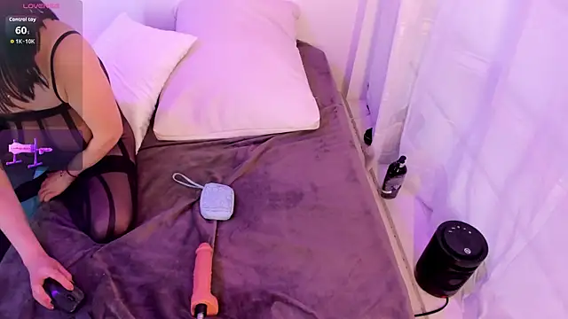 Samaraa Smith online show from October 11, 2025, 1:09 pm