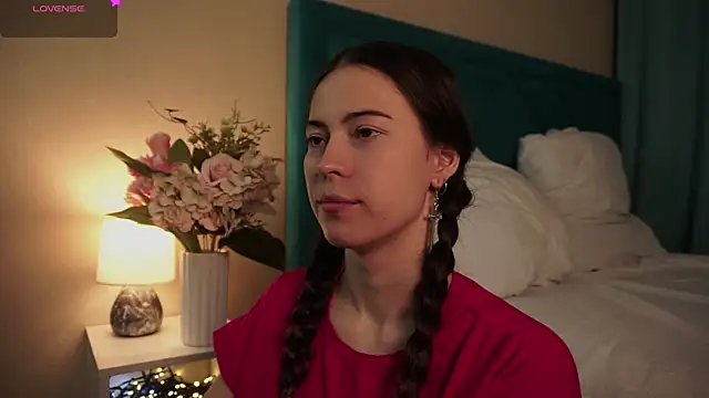 ywixos online show from April 2, 2026, 2:47 pm