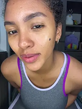 Snapshot of Mia_sweet80 chatting on October 24, 2025, 3:25 am Mia sweet80 online show from October 24, 2025, 3:25 am