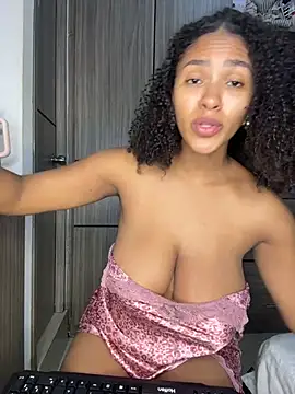 Snapshot of Mia_sweet80 chatting on December 14, 2025, 9:52 pm Mia sweet80 online show from December 14, 2025, 9:52 pm