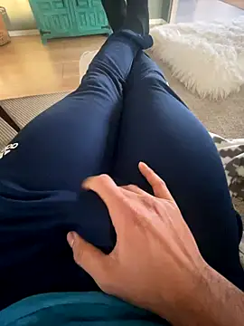 Snapshot of latina-pene chatting on December 18, 2025, 12:11 pm latina-pene online show from December 18, 2025, 12:11 pm