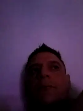 Snapshot of leon8013A chatting on November 7, 2025, 11:10 am leon8013A online show from November 7, 2025, 11:10 am