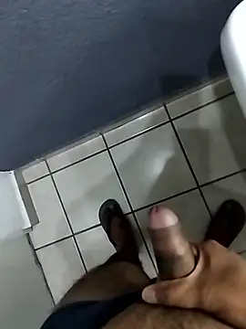 Leofj007 online show from November 4, 2025, 6:01 am