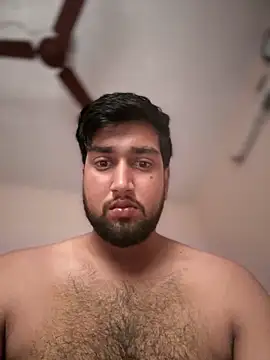 Snapshot of aka_big chatting on December 1, 2025, 8:19 am aka big online show from December 1, 2025, 8:19 am