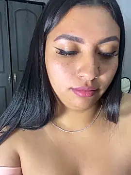 Issa Santana online show from October 15, 2025, 6:41 pm