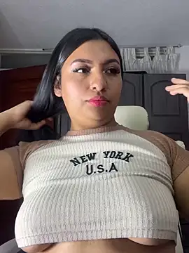 Issa Santana online show from October 19, 2025, 7:47 pm