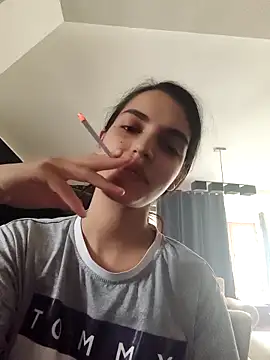 SweetMelodyZ online show from November 17, 2025, 10:32 am