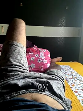 Snapshot of darkbluemoon chatting on November 7, 2025, 9:31 am darkbluemoon online show from November 7, 2025, 9:31 am