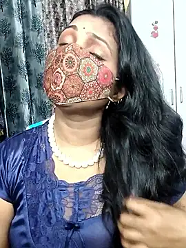 Hotty Sonali online show from April 6, 2026, 4:52 pm