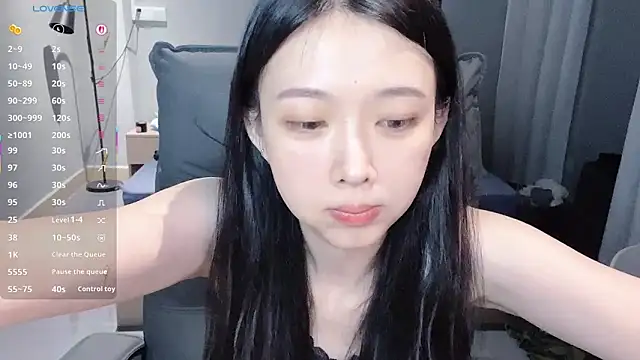 NiNi-baby520 online show from October 14, 2025, 7:31 am