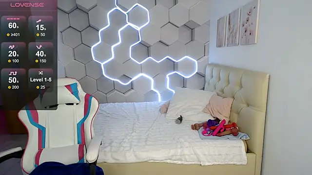 aliicemeow online show from May 16, 2026, 2:19 am