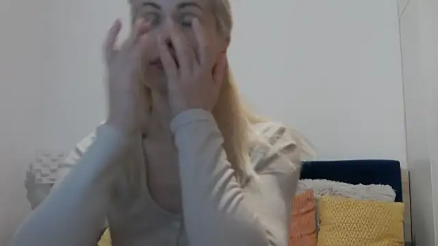 Snapshot of Lika_Soul chatting on November 28, 2025, 4:53 pm Lika Soul online show from November 28, 2025, 4:53 pm