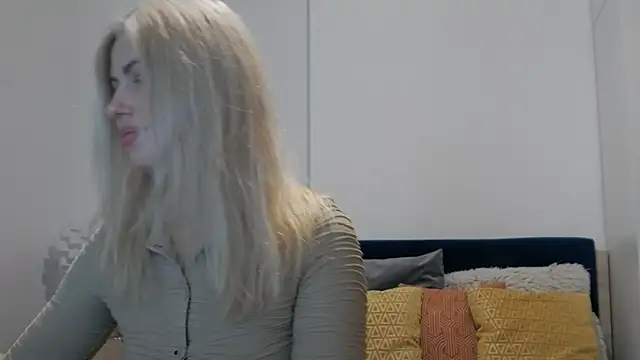 Snapshot of Lika_Soul chatting on November 30, 2025, 3:38 pm Lika Soul online show from November 30, 2025, 3:38 pm