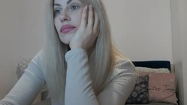 Snapshot of Lika_Soul chatting on December 18, 2025, 4:35 pm Lika Soul online show from December 18, 2025, 4:35 pm