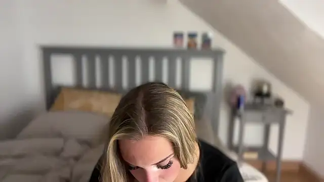 Snapshot of vicidream chatting on September 20, 2025, 4:52 pm vicidream online show from September 20, 2025, 4:52 pm