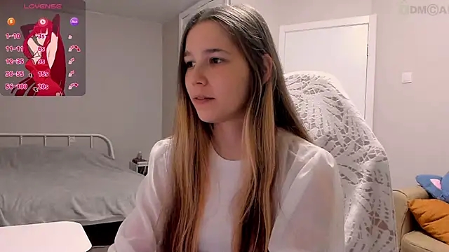 ValerieBubbles online show from November 8, 2025, 9:13 pm