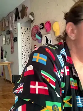 LupeLok online show from October 21, 2025, 4:30 pm