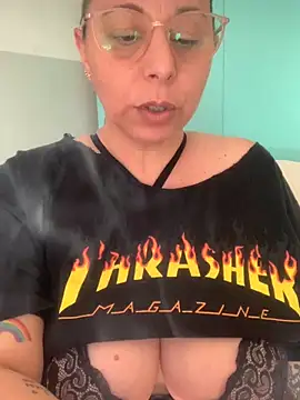 LupeLok online show from November 23, 2025, 8:08 pm