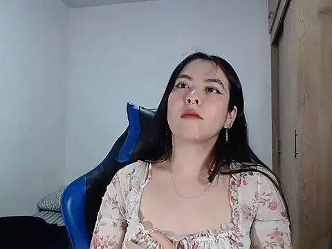 Snapshot of EloiseJun chatting on January 10, 2026, 4:14 am EloiseJun online show from January 10, 2026, 4:14 am