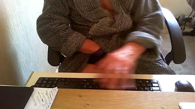 Snapshot of rogpb chatting on February 16, 2026, 10:11 am rogpb online show from February 16, 2026, 10:11 am