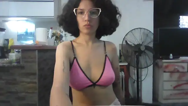 loliporomero online show from October 27, 2025, 2:48 am