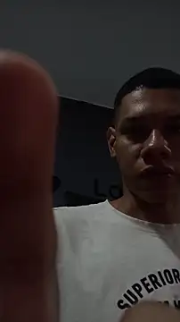 milo cruz online show from December 17, 2025, 11:44 pm