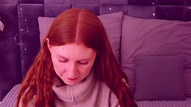 Snapshot of SaraMoor chatting on February 28, 2026, 7:04 pm SaraMoor online show from February 28, 2026, 7:04 pm