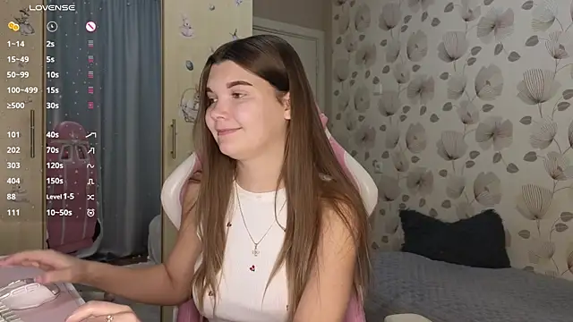  cute ice online show from September 21, 2025, 4:25 am