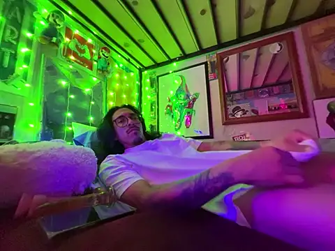 bigdickkane300 online show from May 14, 2026, 8:10 am