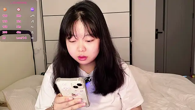 Kittenfishing online show from September 9, 2025, 3:50 am