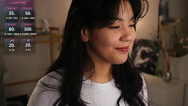 Snapshot of MoiraEger chatting on October 13, 2025, 5:02 pm MoiraEger online show from October 13, 2025, 5:02 pm